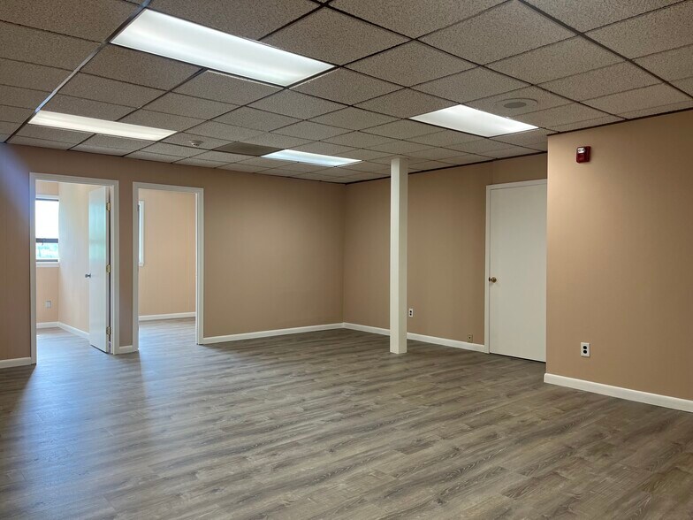 More Photos Of 656 Georges Rd, North Brunswick Office For Lease