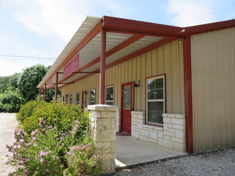 More Photos Of 10151 State Highway 16 S, Pipe Creek Office Residential For Sale