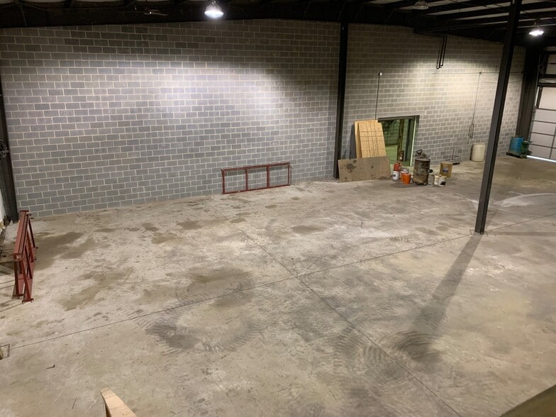 More Photos Of 1625 Ritner Hwy, Carlisle Industrial For Lease