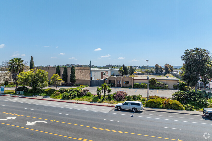 Primary Photo Of 2365 Main St, Chula Vista Service For Lease