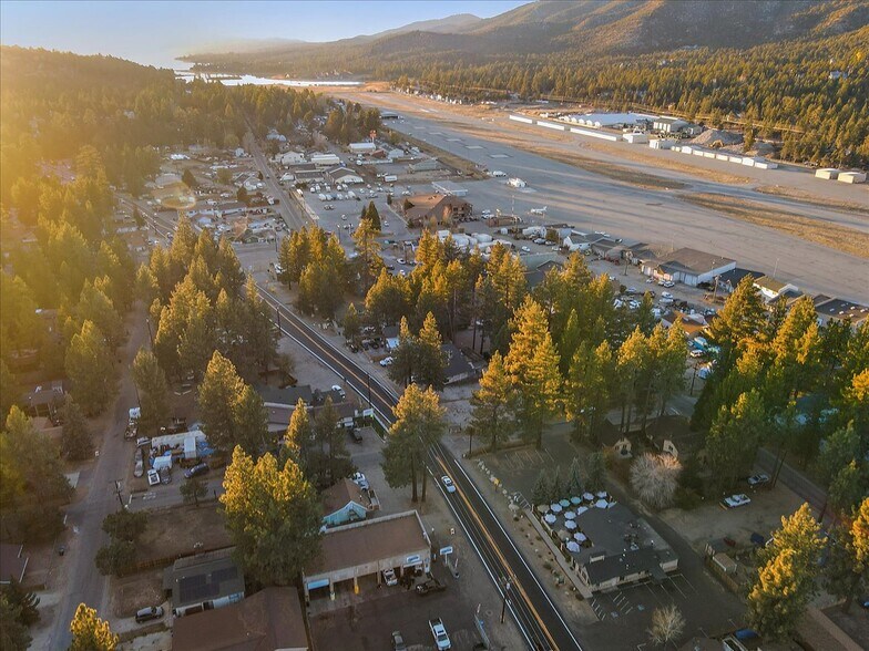 More Photos Of 337 W Big Bear Blvd, Big Bear City Restaurant For Sale