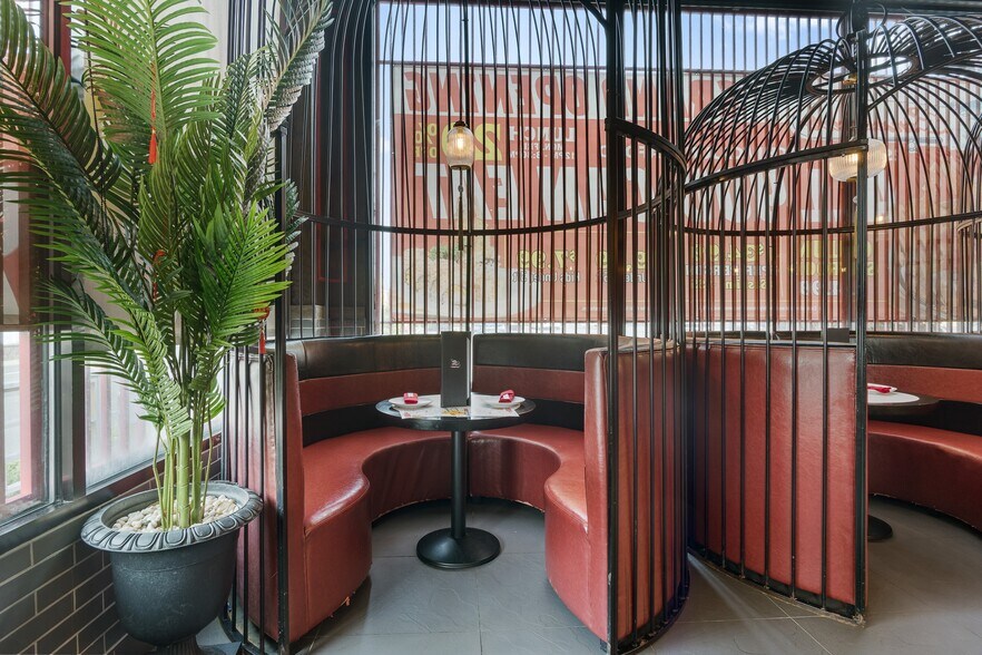 More Photos Of 45 Carmans Rd, Massapequa Restaurant For Sale