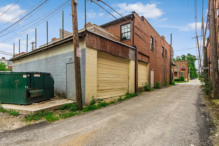 More Photos Of 1555-1563 N 4th St, Columbus Apartments For Sale