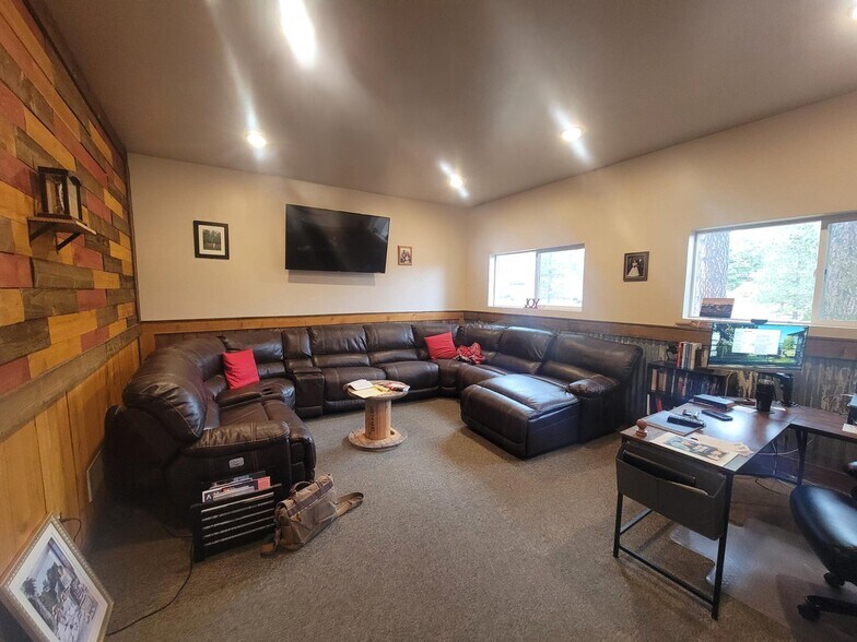 More Photos Of 1611 S Geiger Blvd, Spokane Industrial For Sale