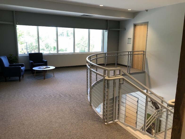 More Photos Of 363 Wando Place Dr, Mount Pleasant Loft Creative Space For Lease