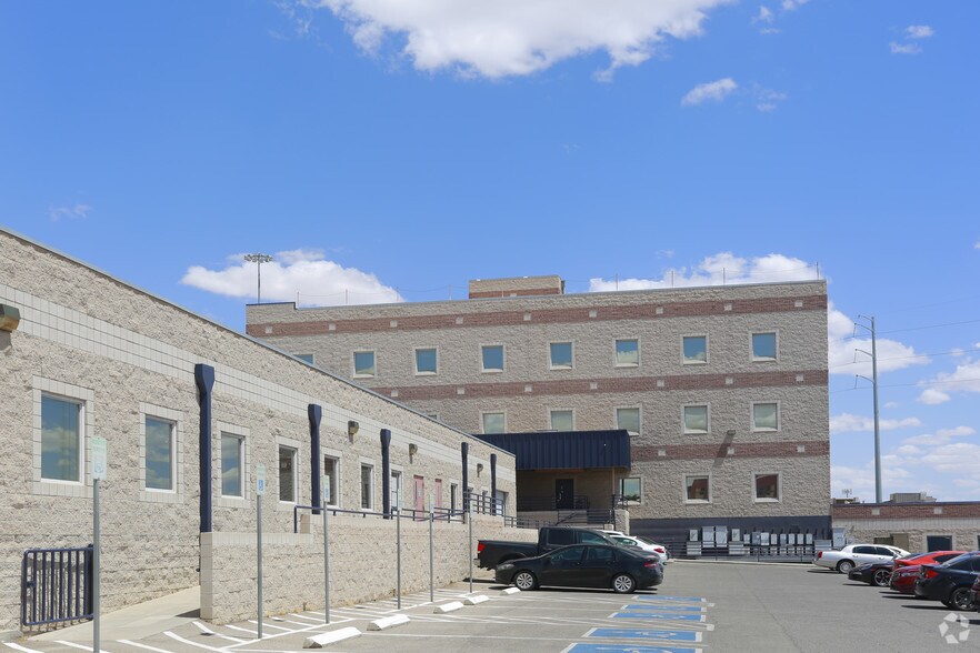 More Photos Of 7852 E Gateway Blvd, El Paso Rehabilitation Center For Sale