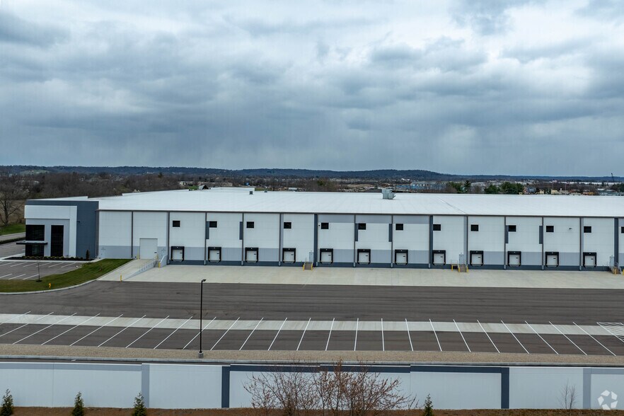 More Photos Of 9981 Harrison Ave, Harrison Distribution For Lease