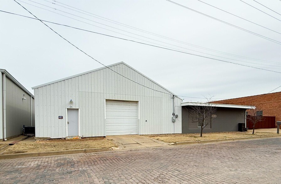 Primary Photo Of 212 N 3rd St, Salina Warehouse For Sale