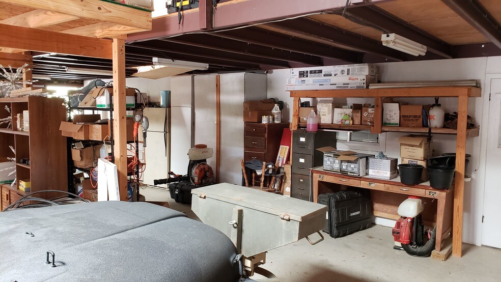 More Photos Of 21511 State Highway 71 W, Spicewood Light Manufacturing For Sale