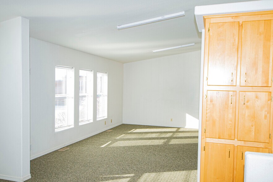 More Photos Of 6885 Bauman St, Bonners Ferry Office Residential For Lease