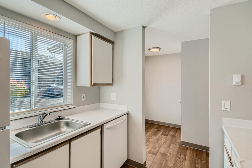 More Photos Of 13334 SE Division St, Portland Apartments For Sale