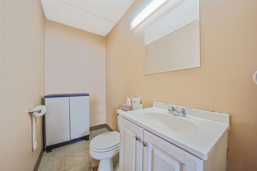 More Photos Of 203 Rockaway Ave, Valley Stream Office For Sale