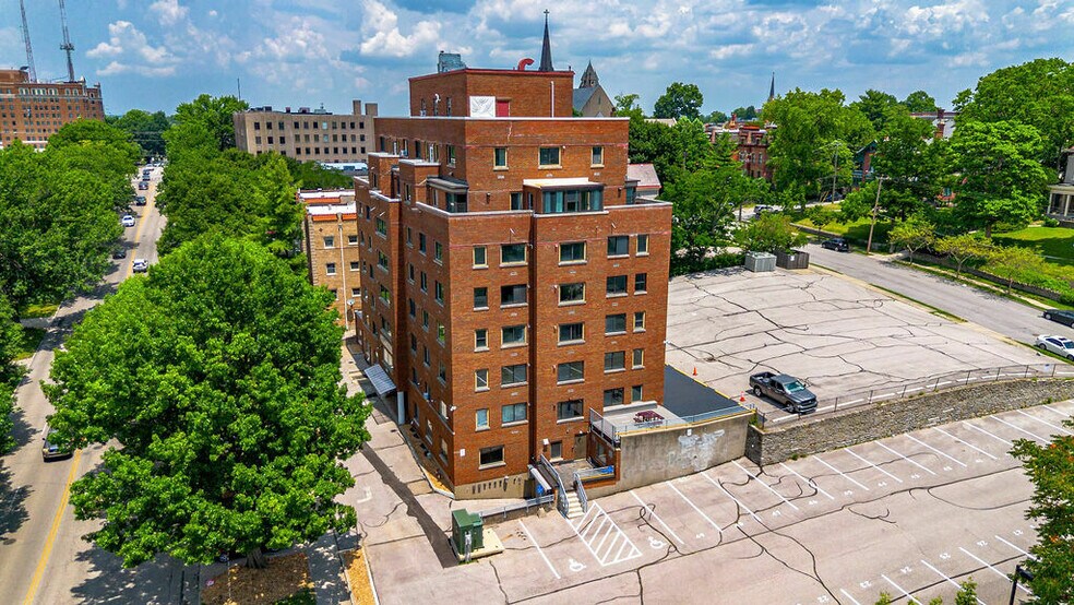 More Photos Of 2330 Victory Pky, Cincinnati Office Residential For Lease