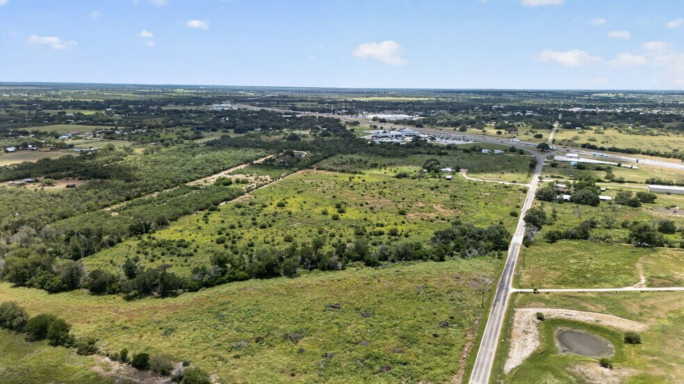 More Photos Of 180 County Road 777, Devine Land For Sale