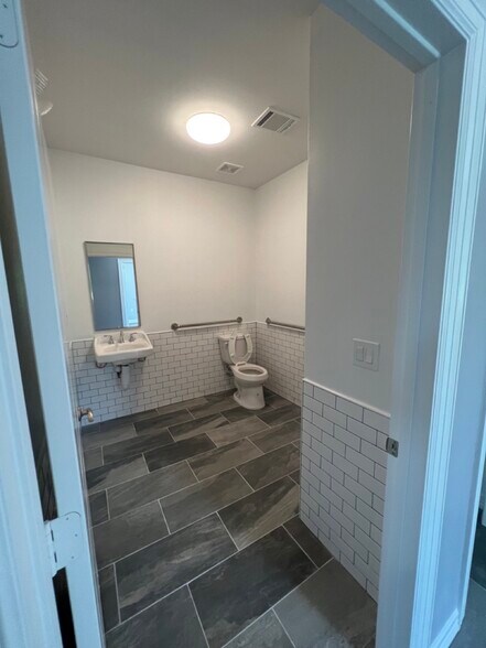 More Photos Of 2743 Smith Ranch Rd, Pearland Unknown For Lease