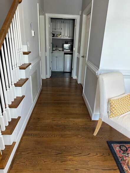 More Photos Of 851 Washington St, Raleigh Office For Sale