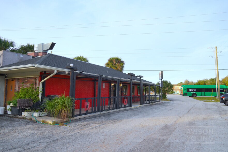 More Photos Of 1550-1560 State Road 436, Winter Park Restaurant For Lease