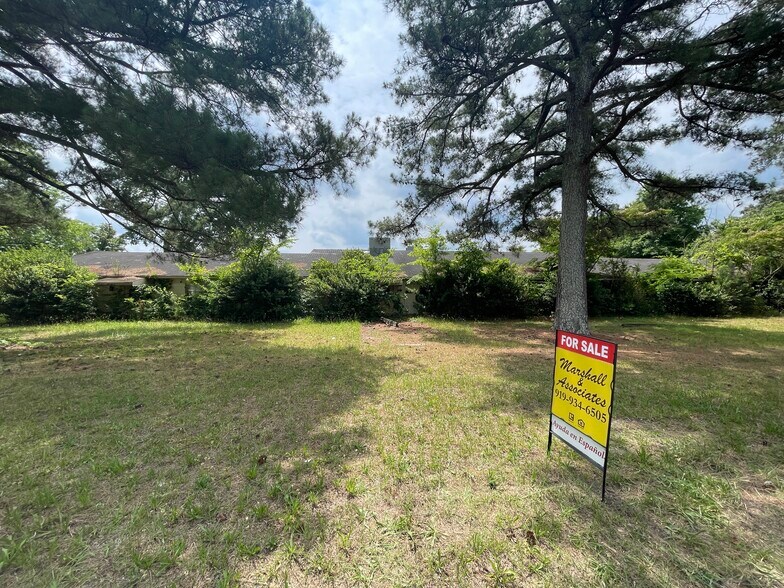 More Photos Of 310 N Martin Luther King Ave, Enfield Assisted Living For Sale