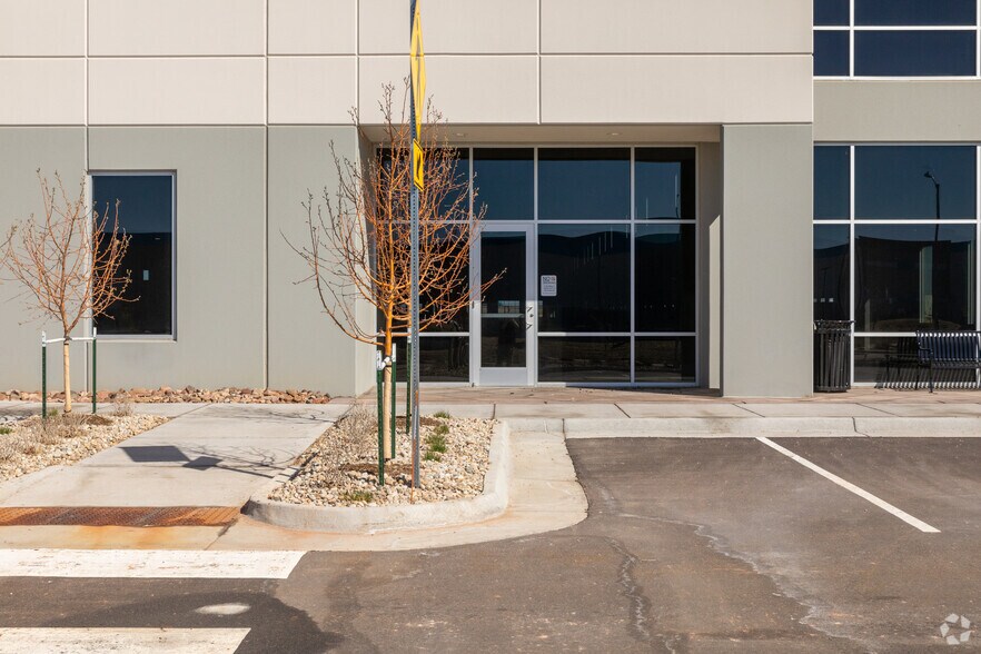 More Photos Of 21001 E 13th Ave, Aurora Distribution For Lease