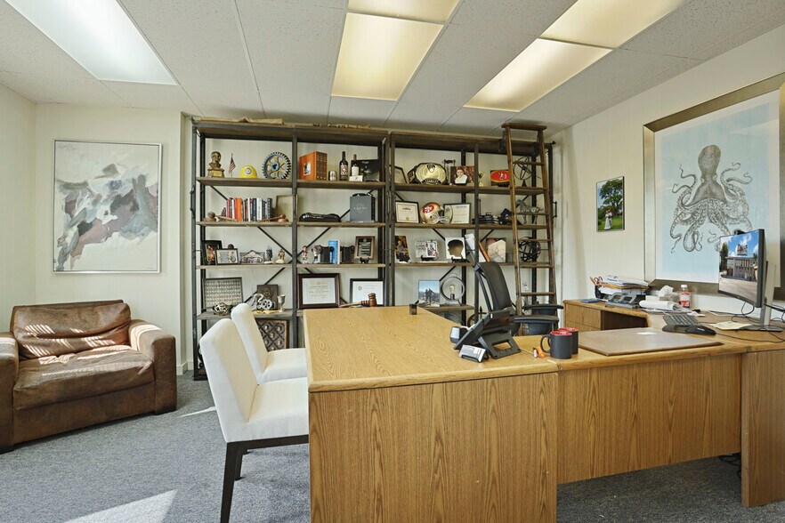 More Photos Of 200 W Harding Way, Stockton Office For Lease