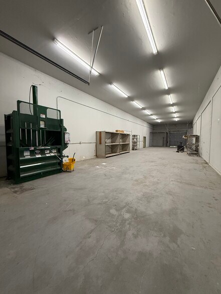 More Photos Of 229 NW 34th St, Okeechobee Warehouse For Lease