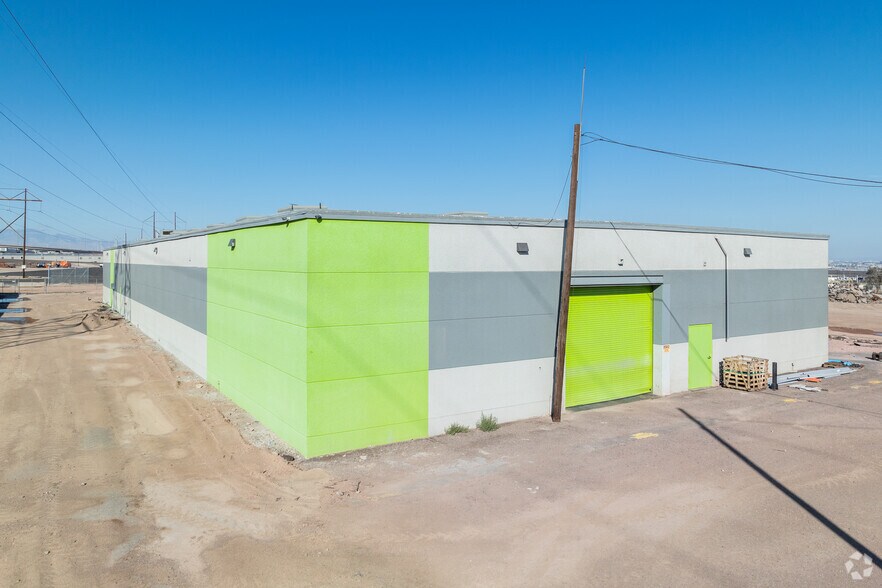 Primary Photo Of 190 S Fourth St, Henderson Manufacturing For Lease