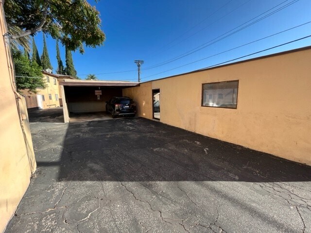 More Photos Of 6500 Shirley Ave, Reseda Apartments For Sale