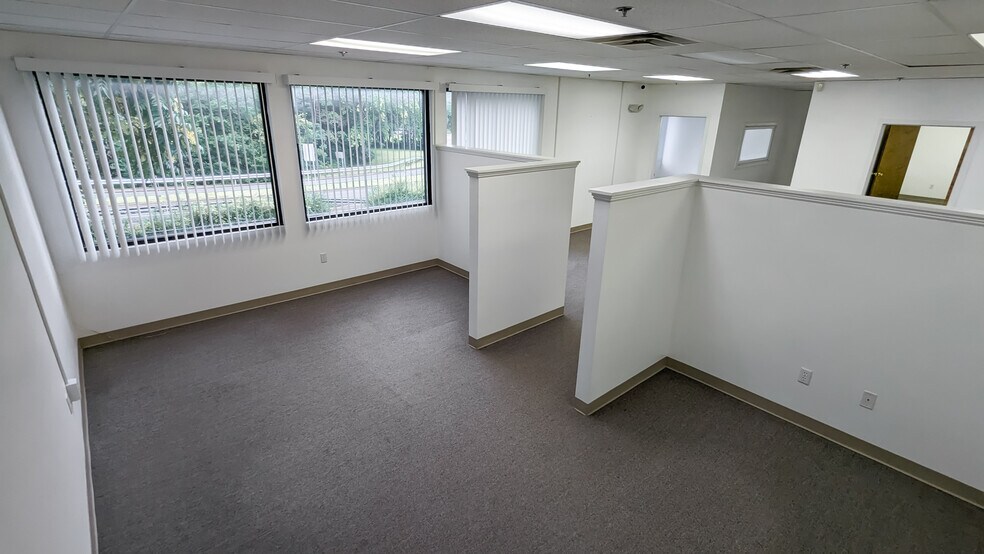 More Photos Of 1795 Boston Post Rd, Guilford Office For Sale