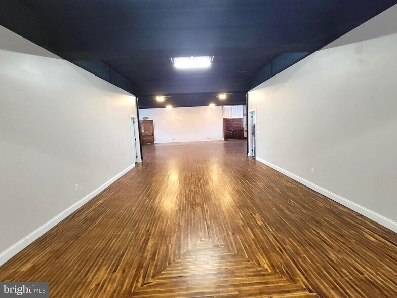 More Photos Of 35-39 E Philadelphia Ave, Boyertown Storefront Retail Residential For Lease