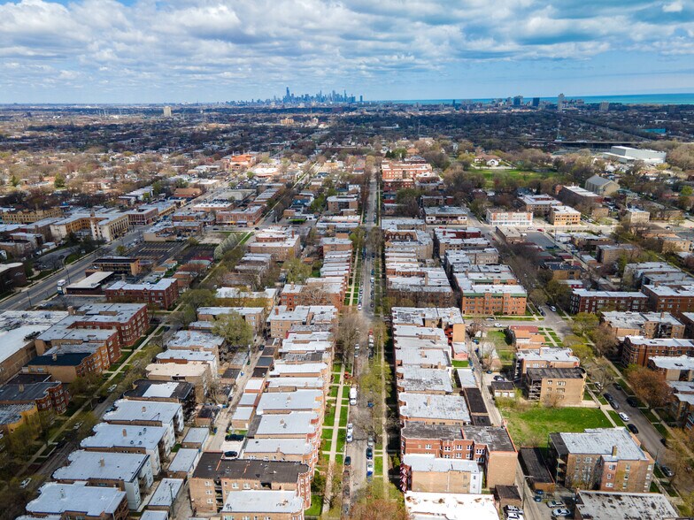 More Photos Of 8031-8035 S Drexel Ave, Chicago Apartments For Sale