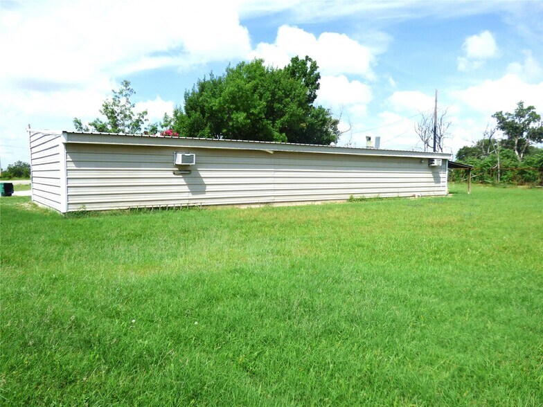 More Photos Of 102 Highway 6, Carbon Restaurant For Sale