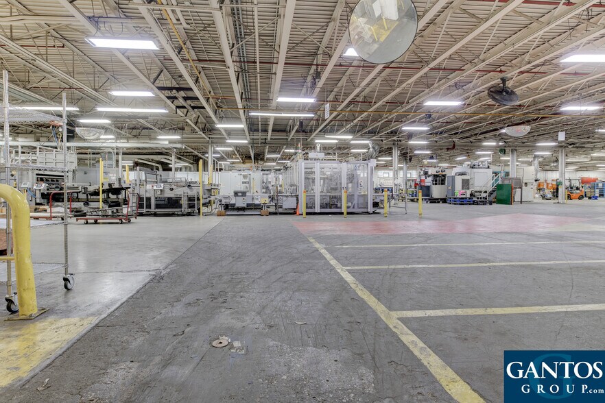 More Photos Of 1957 Beverly Ave SW, Grand Rapids Industrial For Sale