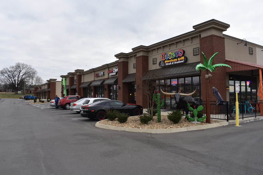 More Photos Of 4327-4329 W Andrew Johnson Hwy, Morristown General Retail For Lease