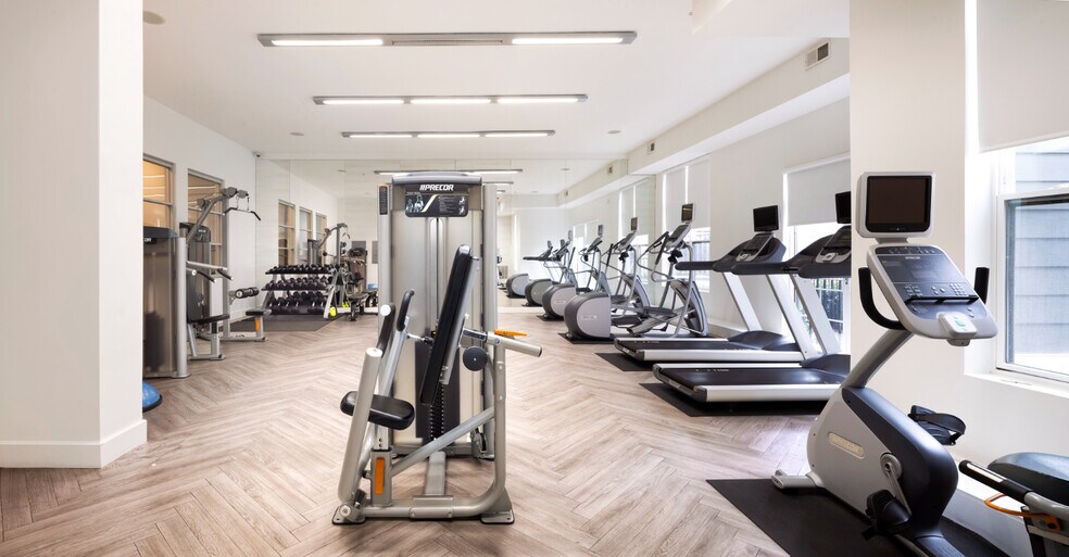 More Photos Of 2300 Washington Pl NE, Washington Apartments For Lease