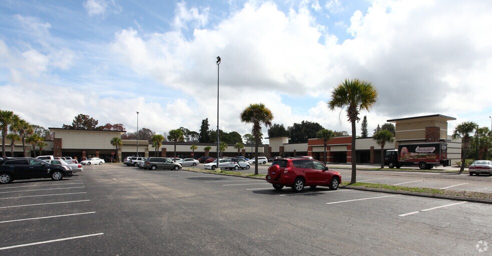 More Photos Of 2065-2111 Tamiami Trl S, Venice Unknown For Lease
