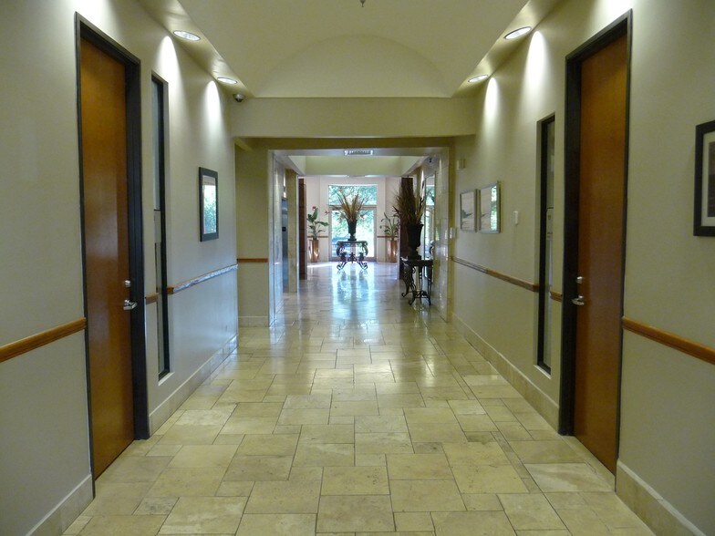 More Photos Of 11467 Huebner Rd, San Antonio Office For Lease