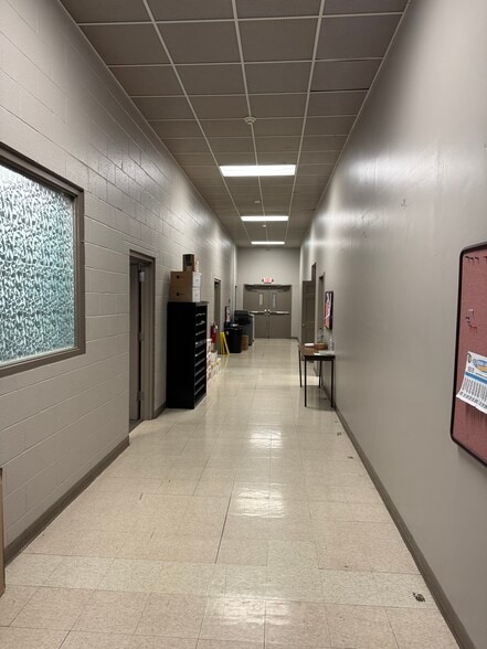 More Photos Of 316 Donohoe Rd, Greensburg Warehouse For Lease