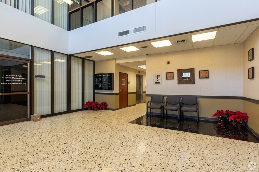 More Photos Of 121 S Wilke Rd, Arlington Heights Medical For Lease