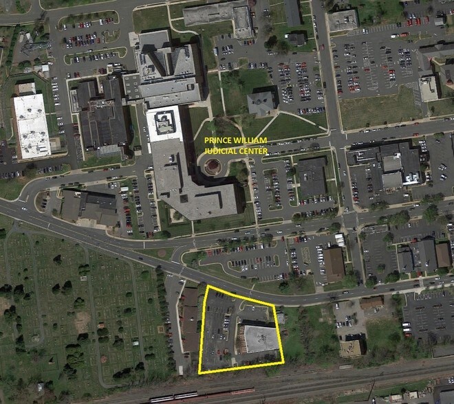 More Photos Of 9309 Center St, Manassas Office For Lease