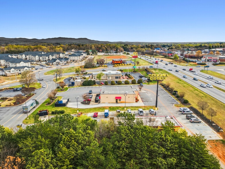 More Photos Of 515 Roe Center Ct, Travelers Rest Land For Lease