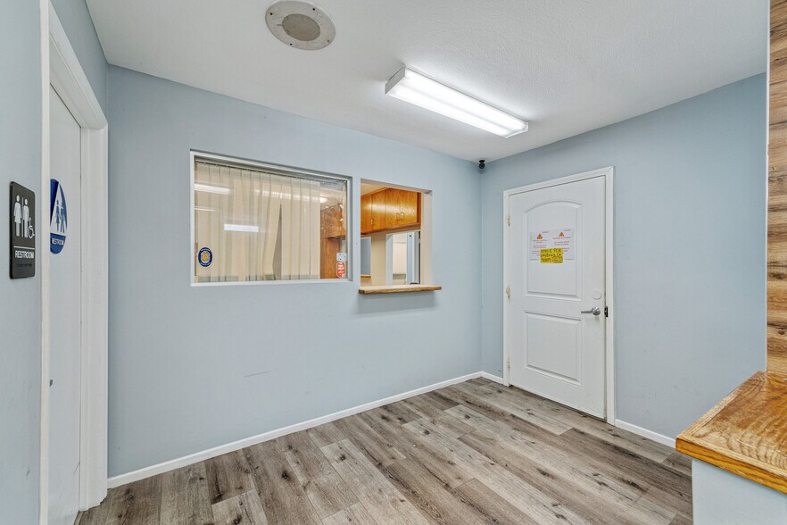 More Photos Of 3535 E 7th St, Long Beach Medical For Sale