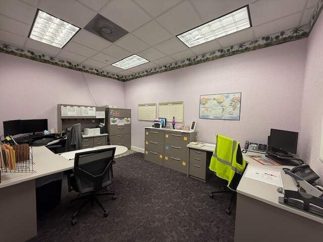 More Photos Of 3890 A Pasco St, Pensacola Unknown For Lease