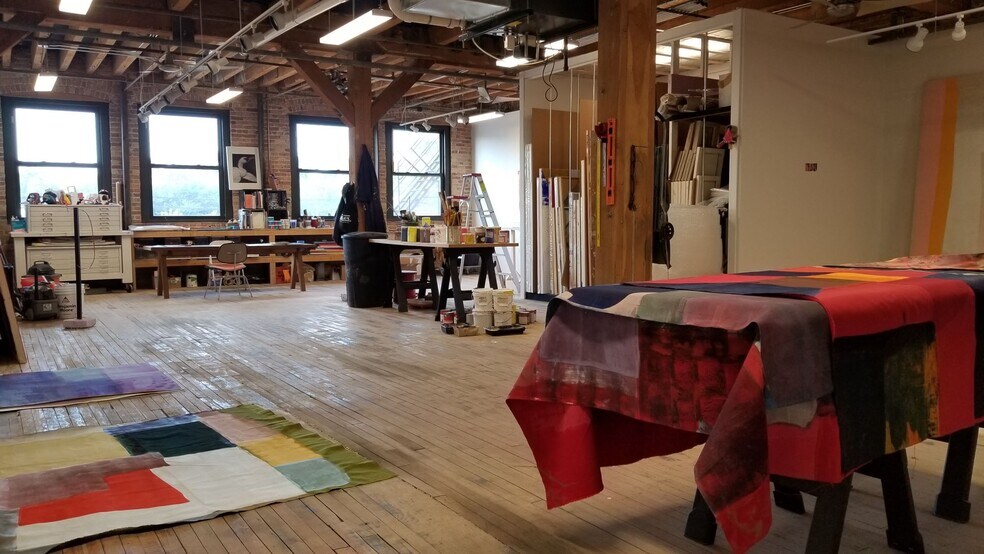 More Photos Of 5333-5339 W Lake St, Chicago Warehouse For Lease