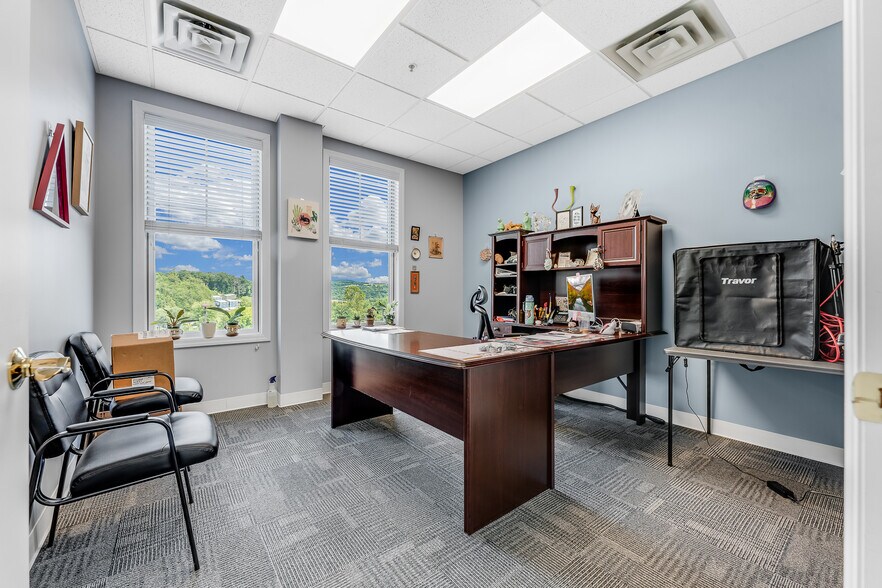 More Photos Of 6-10 Canyon Rd, Morgantown Loft Creative Space For Sale