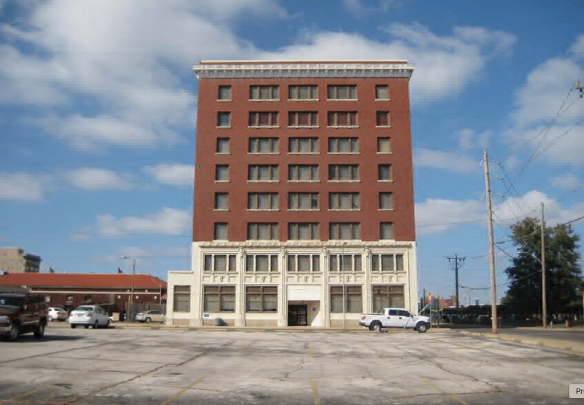 More Photos Of 201 Court St, Muskogee Office For Sale