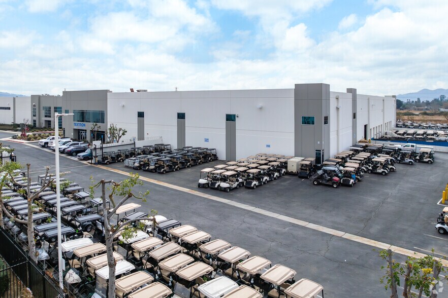 More Photos Of 10317 Birtcher Dr, Jurupa Valley Warehouse For Lease