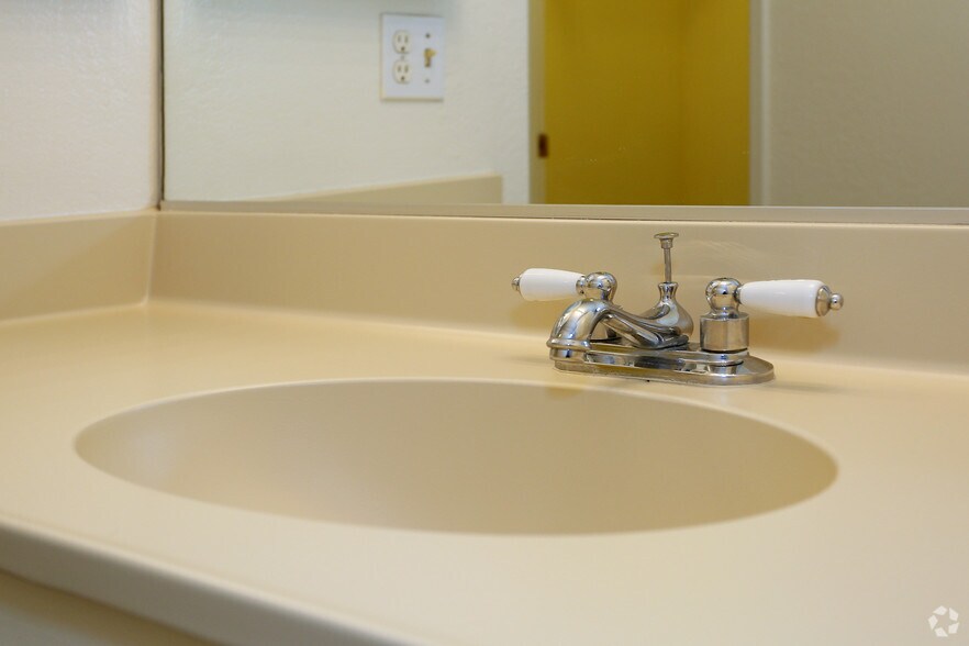 More Photos Of 3131 Arlington Ave, Riverside Apartments For Sale