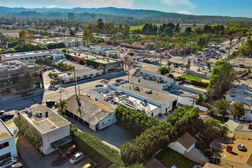 More Photos Of 15217 Burbank Blvd, Van Nuys Land For Sale