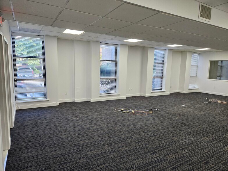 Primary Photo Of 165 W Putnam Ave, Greenwich Office For Lease