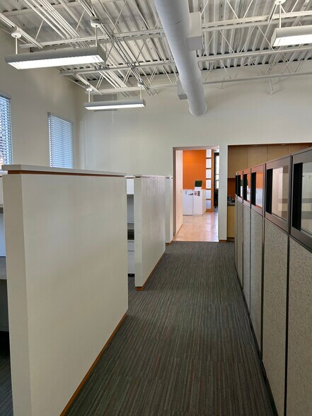 More Photos Of 1860 N Avenida Republica De Cuba, Tampa Office For Sale